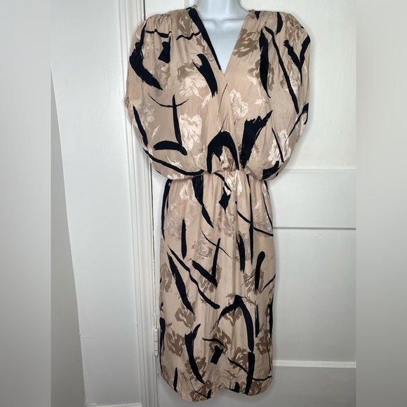 LILLIE RUBIN %100 Silk Beige and Black Women's Dress - Picture 1 of 13